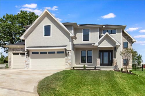 2609 Ne Amanda Ln, Blue Springs, MO, 64029-7855 | Card Image