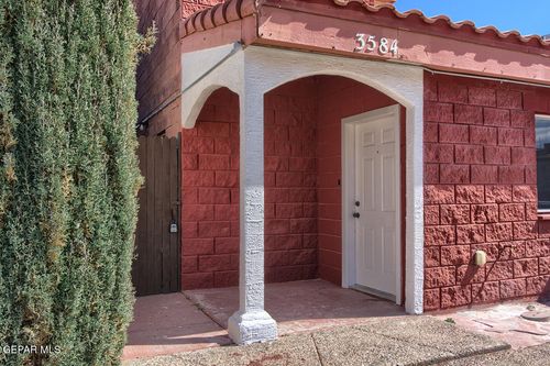 3584 Waterspring Ln, El Paso, TX, 79936-1057 | Card Image