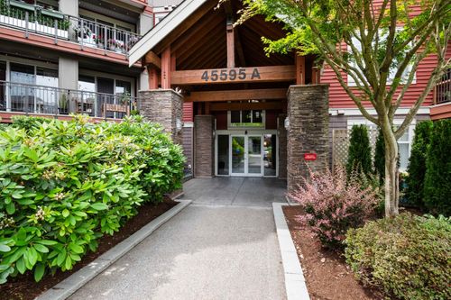302a-45595 Tamihi Way, Chilliwack, BC, V2R0G3 | Card Image