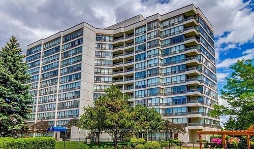 501-10 Laurelcrest St, Brampton, ON, L6S5Y3 | Card Image