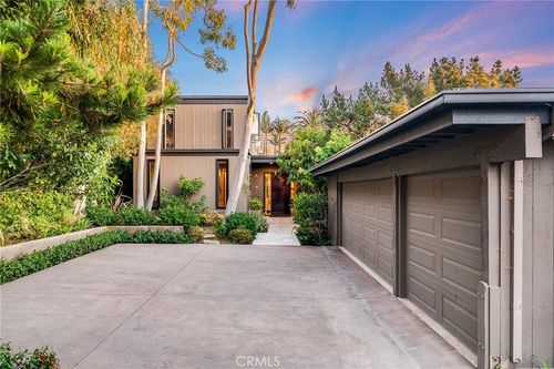 31511 West St, Laguna Beach, CA, 92651-6905 | Card Image