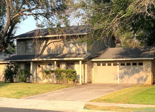 8007 Shadow Frst, San Antonio, TX, 78239-3529 | Card Image