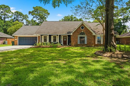 423 E Oak Hill Dr, Oak Ridge North, TX, 77386-1244 | Card Image