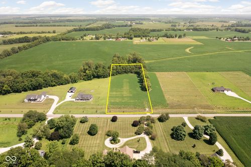 8302 W County Road 150 S, Coatesville, IN, 46121-9138 | Card Image