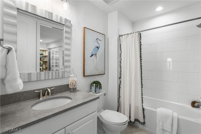 UNIT-102 - 9657 Montelanico Loop, Condo with 2 bedrooms, 2 bathrooms and null parking in NAPLES FL | Image 19