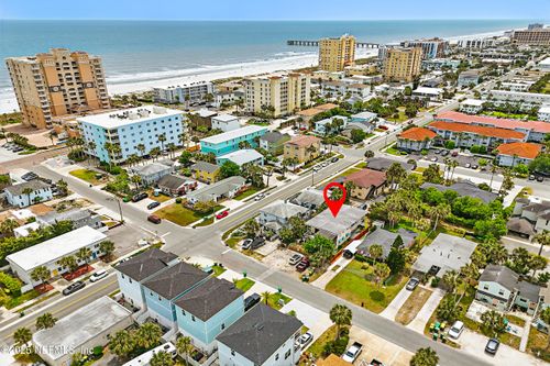 208 12th Ave N, Jacksonville Beach, FL, 32250-8209 | Card Image