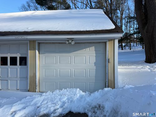 Garage - 1 bay rental 249 Felt Road, South Windsor, CT, 06074 | Card Image