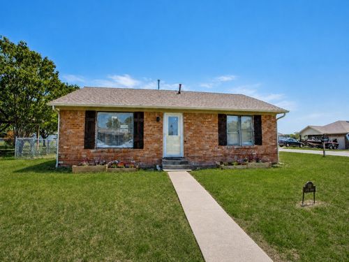 500 N 5th St, Gunter, TX, 75058-2116 | Card Image