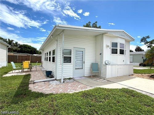 20081 Cumberland Ct, ESTERO, FL, 33928-2617 | Card Image