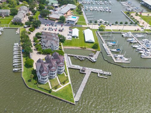 2447 Lakewood Pointe Dr, Seabrook, TX, 77586-3466 | Card Image