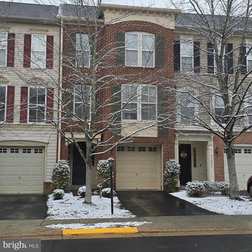 43099 Hunters Green Sq, BROADLANDS, VA, 20148-4055 | Card Image