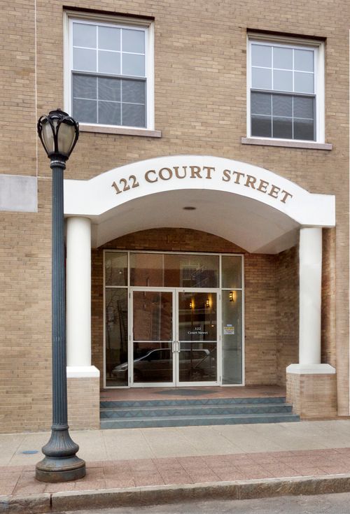 8-124 Court St, New Haven, CT, 06511-6925 | Card Image