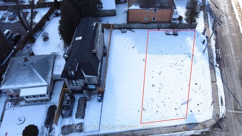 10C Benson Ave, Mississauga, ON, L5H2P2 | Card Image