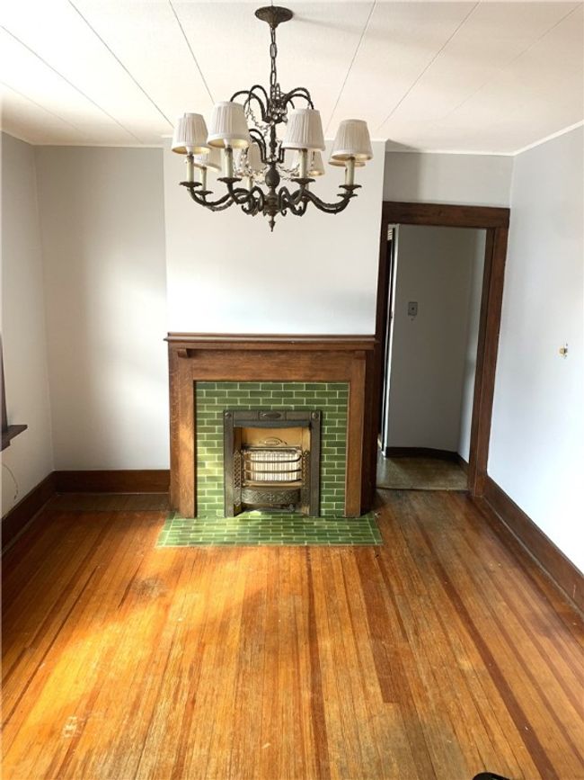 2 - 5127 Liberty Ave, Condo with 2 bedrooms, 1 bathrooms and 2 parking in Bloomfield PA | Image 7