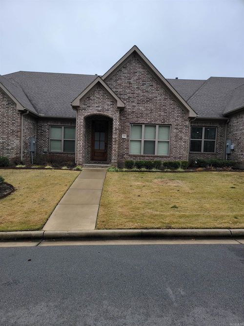 80 Saffron Cir, Little Rock, AR, 72223-8031 | Card Image