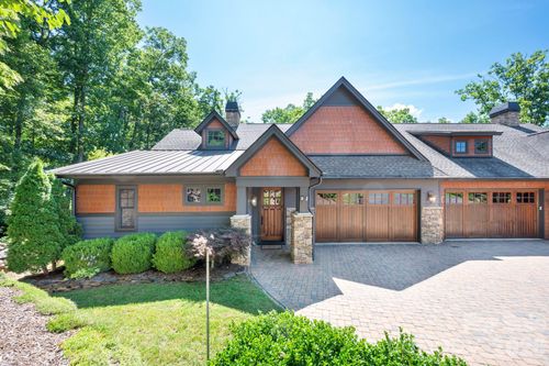 33 Hawks Branch Cir, Fairview, NC, 28730-8829 | Card Image