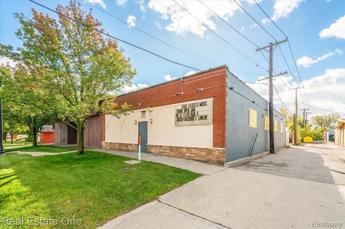 23925 Goddard Rd, Taylor, MI, 48180-4040 | Card Image