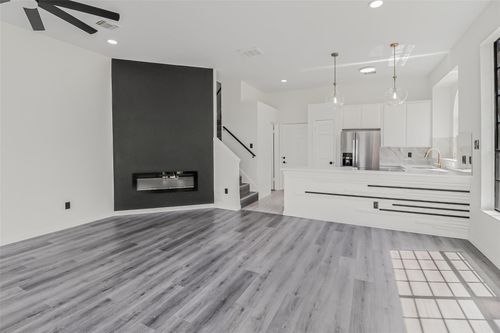 apt-313-8888 Benning Dr, Houston, TX, 77031-2458 | Card Image