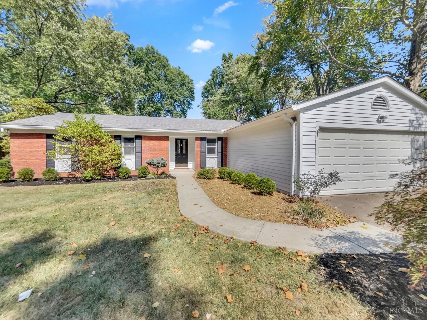 Lang Rd, Cincinnati, OH 45244