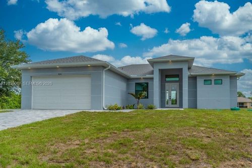 5054 Benton St, Lehigh Acres, FL, 33971-7577 | Card Image