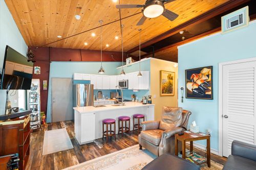 5635 Macdonald Ave, Stock Island, FL, 33040-5905 | Card Image