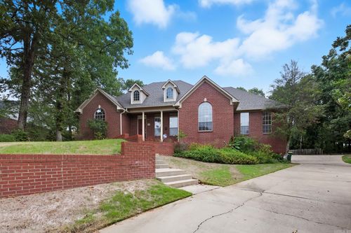 6 Hunter Ct, Little Rock, AR, 72211-2282 | Card Image