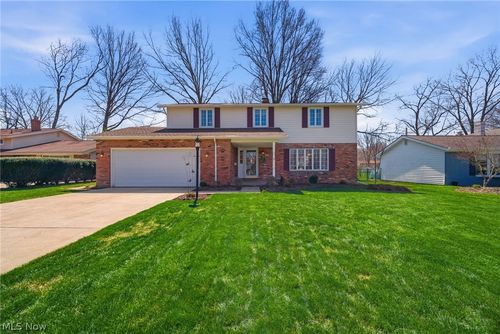 26529 Fairfax Ln, North Olmsted, OH, 44070-1825 | Card Image
