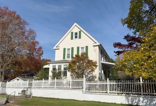 30 Blanchard Ave, Dobbs Ferry, NY, 10522-1529 | Card Image