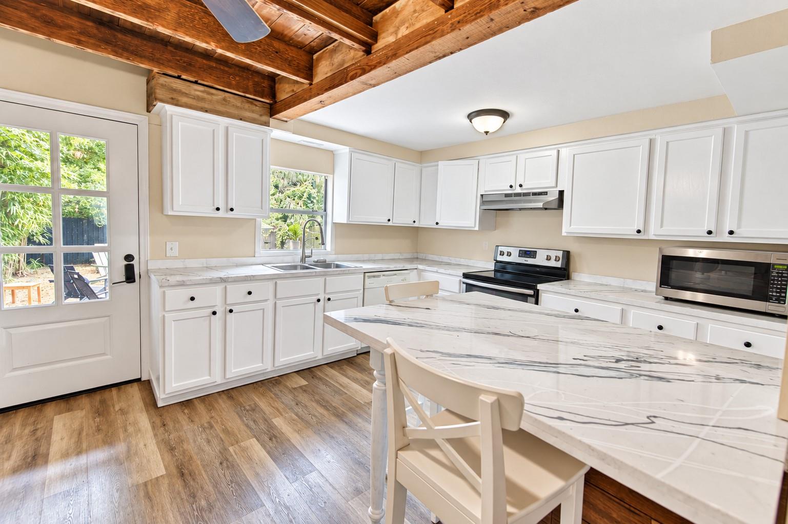 Residential Lease in Galveston 3