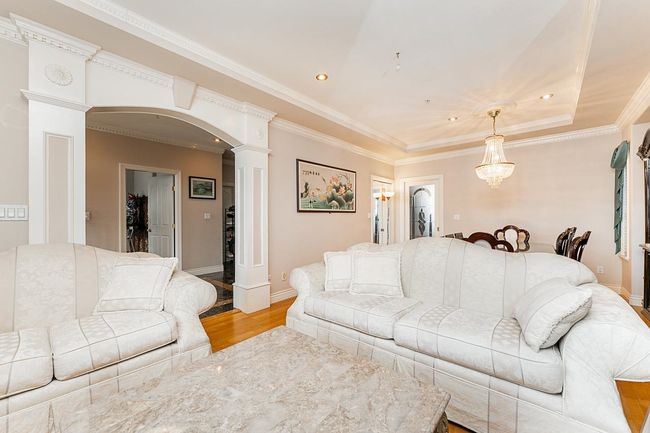 1437 E 58th Ave, House other with 7 bedrooms, 5 bathrooms and 4 parking in Vancouver BC | Image 6