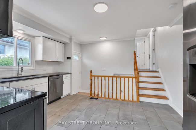 90 Ashbury Ave, House other with 7 bedrooms, 2 bathrooms and 4 parking in London ON | Image 12