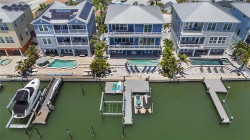 460 137th Avenue Cir, Madeira Beach, FL, 33708-2512 | Card Image