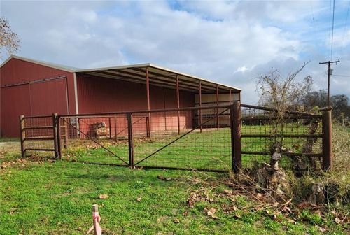 221 E Avenue C, Milano, TX, 76556-2895 | Card Image