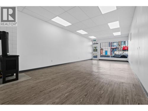 5616 Victoria Dr, Vancouver, BC, V5P3W4 | Card Image