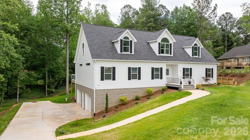 7006 Waterfront Pl, Granite Falls, NC, 28630-8360 | Card Image