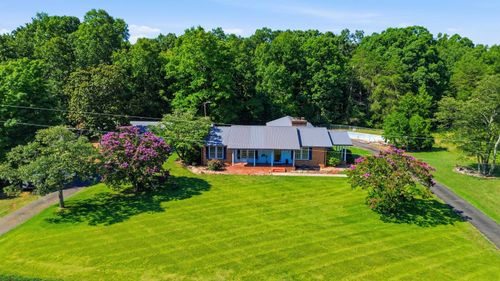 828 Ferry Rd, Forest City, NC, 28043-9777 | Card Image
