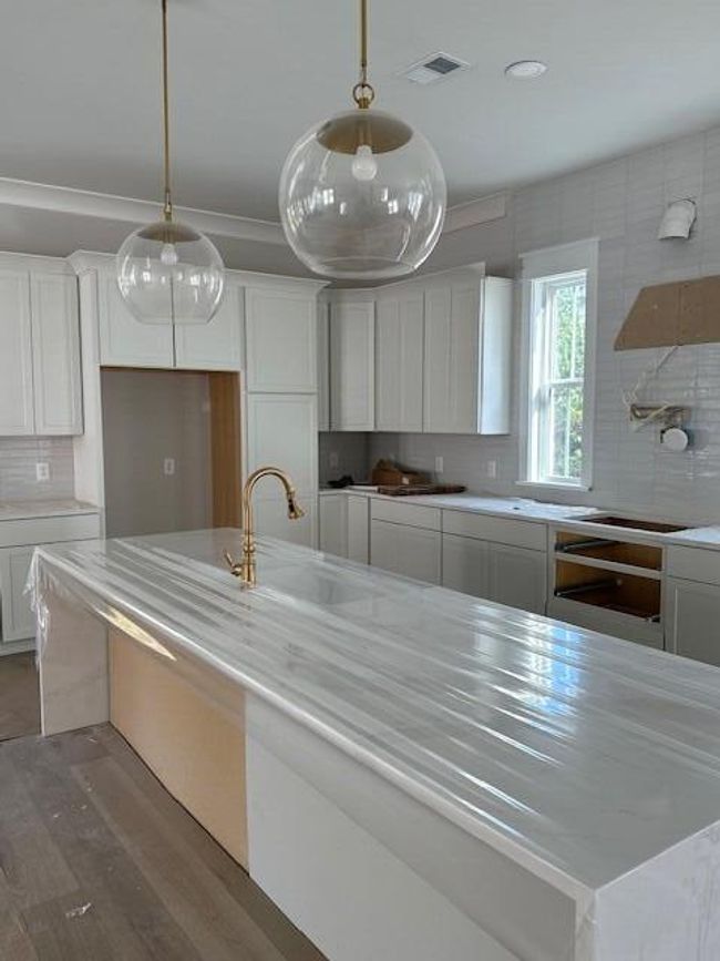 Kitchen island | Image 37