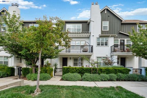 3832 Camino Loop, Dublin, CA, 94568-6733 | Card Image