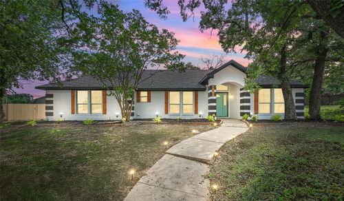 400 Baldwin Dr, Joshua, TX, 76058-4748 | Card Image