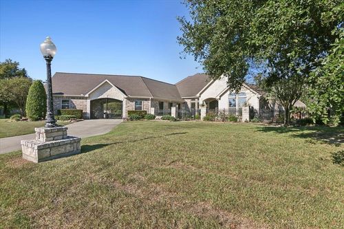 150 Green Wing Ln, Orange, TX, 77630-6890 | Card Image