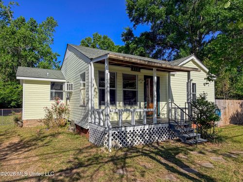 212 N George Ave, Petal, MS, 39465-2322 | Card Image