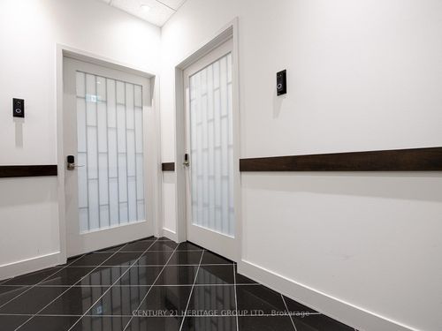 ph5b-330 Highway 7, Richmond Hill, ON, L4B3P8 | Card Image