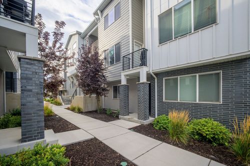 15065 S Halter Way S, Bluffdale, UT, 84065 | Card Image