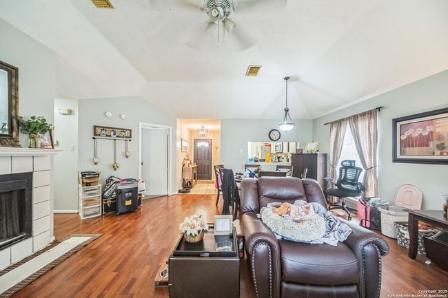 4402 Morris Dr, House other with 3 bedrooms, 2 bathrooms and null parking in Pearland TX | Image 7