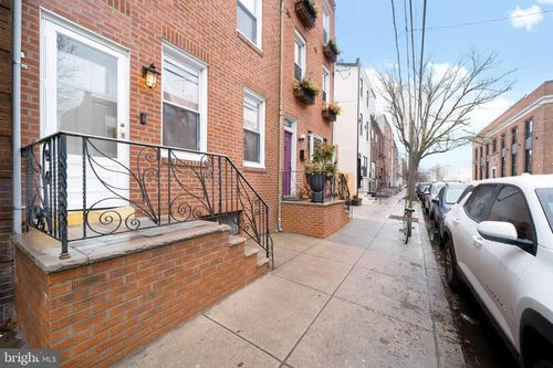 1226 S 6th Street, PHILADELPHIA, PA, 19147 | Card Image