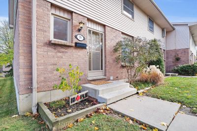 20 - 1855 Aldersbrook Rd, Condo with 3 bedrooms, 2 bathrooms and 2 parking in London ON | Image 2