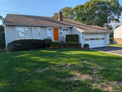 219 Remsen Rd, Yonkers, NY, 10710-1028 | Card Image