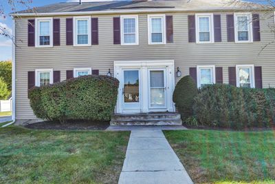 4 - 4 Patriots Square, Condo with 2 bedrooms, 2 bathrooms and 1 parking in Mansfield CT | Image 1