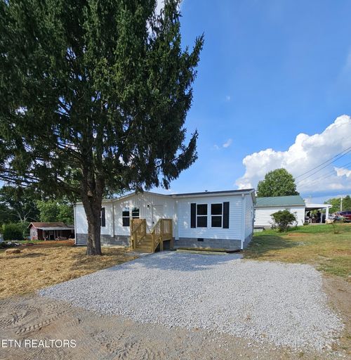 102 Galyon Dr, Lenoir City, TN, 37771-8502 | Card Image