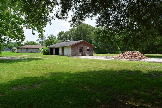Front right of the property | Image 10